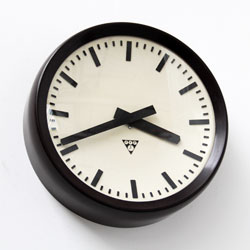 industrial clock - Pragotron - Bakelite Clock